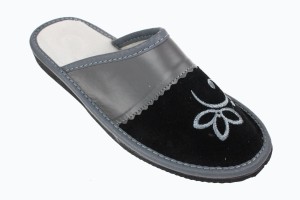 007-A. Laczki damskie pełne Pawlikowscy z haftem czarne