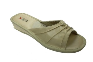 033. Laczki kapcie damskie b/p oblekane marszczone beżowe jasne