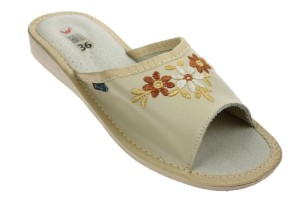 052. Laczki damskie otwarte haftowane jasno-beżowe