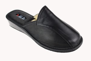 076-D. Laczki damskie pełne Wójciak oblekane czarne