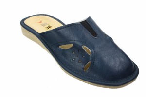 408. Pantofle kapcie damskie Wójciak skóra granatowe