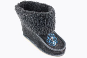 1175. Bambosze damskie filcowe Pawlikowscy z ciemną wełną