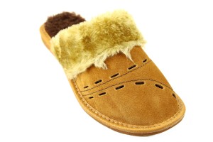 1748. Laczki damskie Wójciak zamszowe ocieplane dziurki beżowe