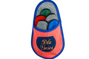 1319. Kapcie gościnne papcie 5 + 1  różowy